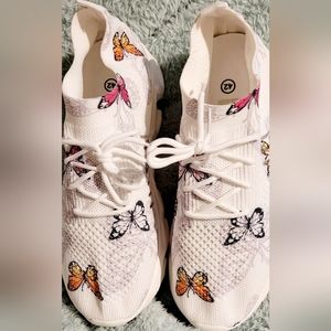 BN BUTTERFLY MESH SNEAKERS